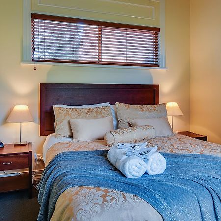 Waverley House Cottages เลคส์เอนทรานส์ ภายนอก รูปภาพ