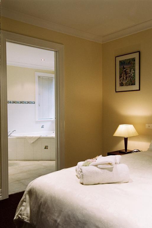 Waverley House Cottages เลคส์เอนทรานส์ ภายนอก รูปภาพ