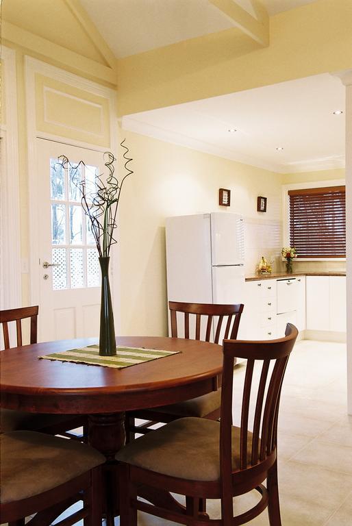 Waverley House Cottages เลคส์เอนทรานส์ ภายนอก รูปภาพ